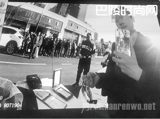 奔驰车主录像 奔驰车主录像