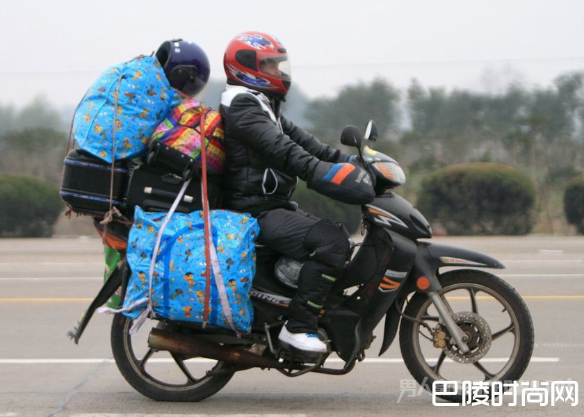 春运摩托车免费加油