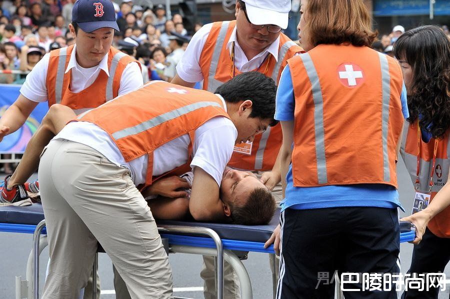马拉松过程中猝死