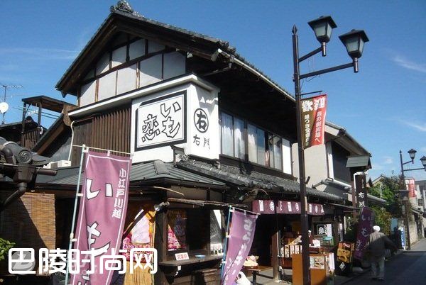 日本铁路站台景色