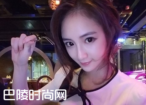 斗鱼主播hi丶兜仔是谁 hi丶兜仔微博个人资料及福利视频（2）