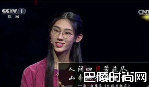 复旦附中女生武亦姝怎么火起来的 武亦姝照片资料走红视频 