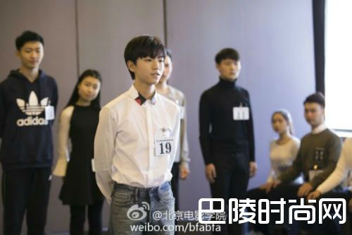 林妙可无缘北电 曝王俊凯进入北电艺考复试（2）