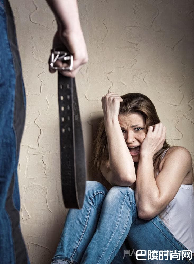 反对家庭暴力宣传画