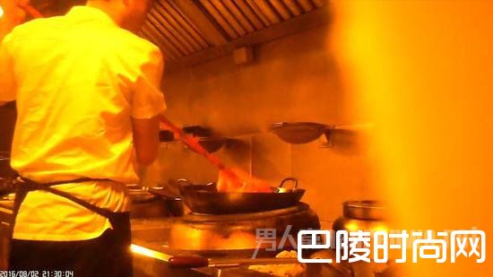 扫把既扫地又刷锅