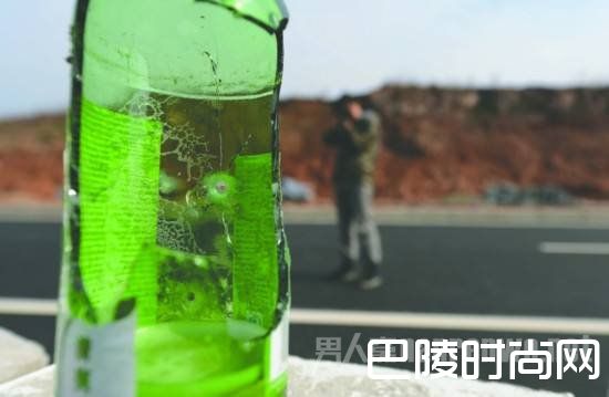 枪击酒瓶