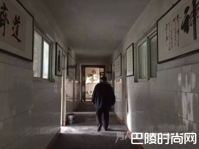 杨全鸿诊所楼道