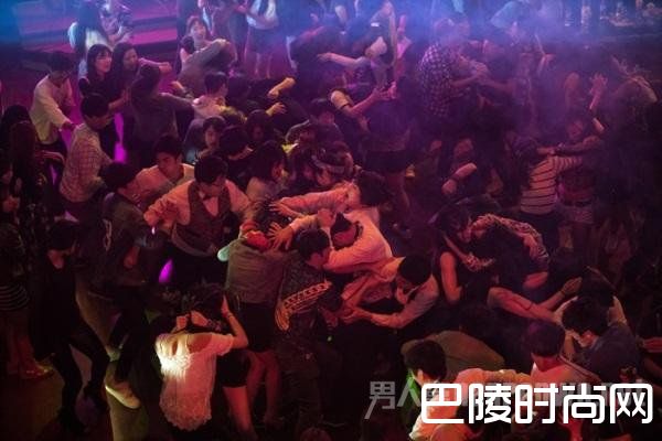 夜店打架 夜店打架