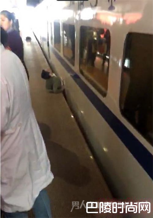 男子被高铁列车卡住身亡 男子被高铁列车卡住身亡