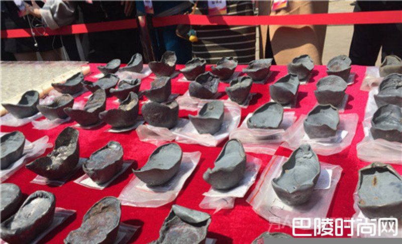 发掘成果通报会现场