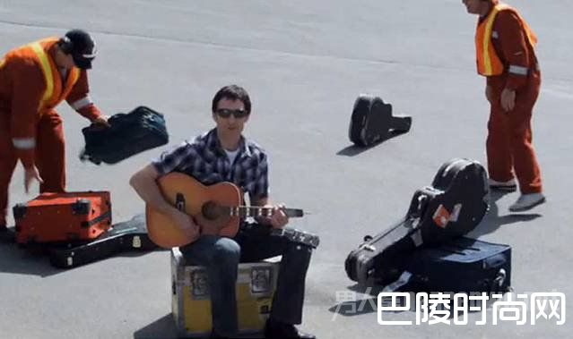 美联航摔坏吉他 美联航摔坏吉他