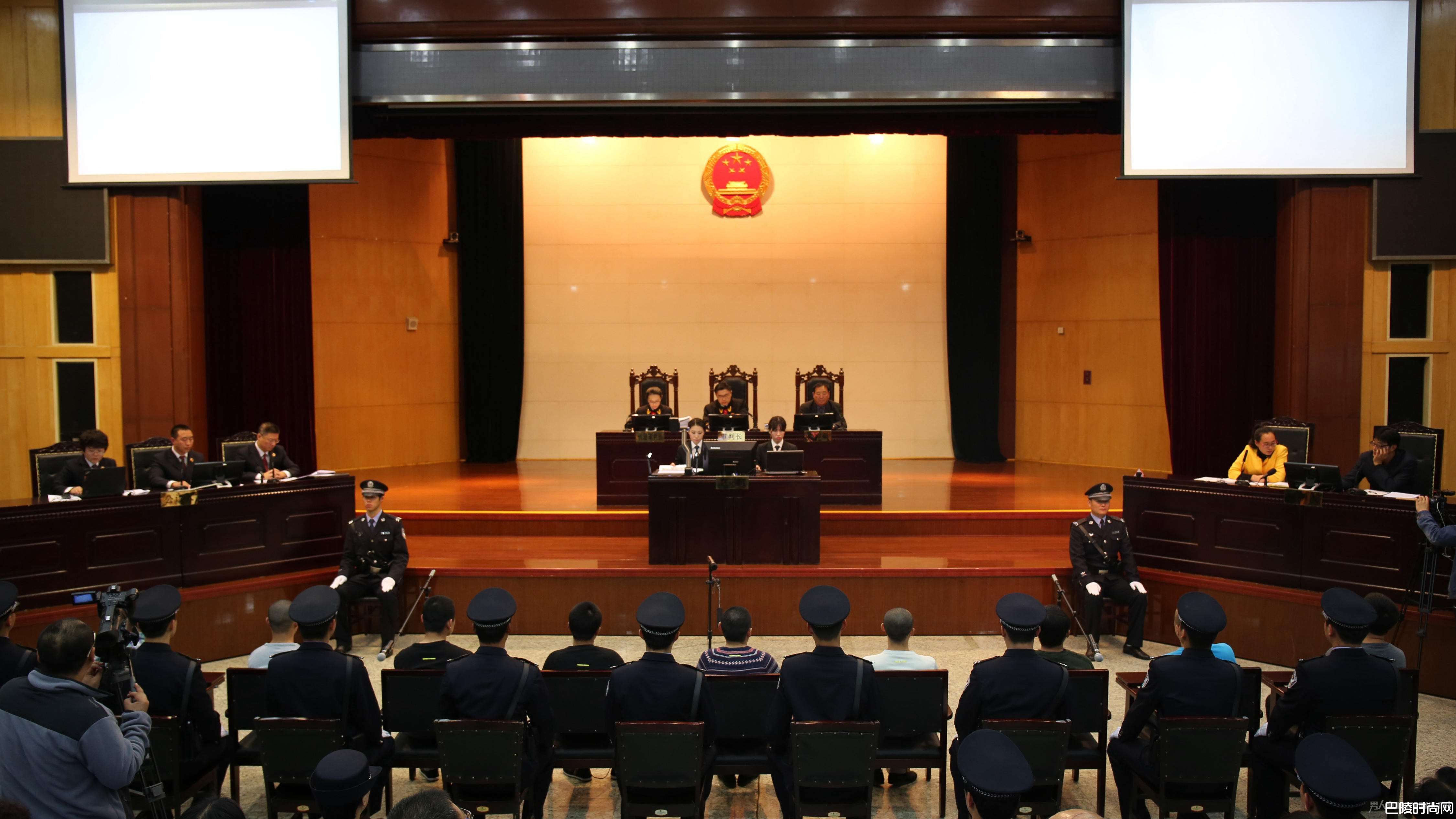 电话骗走法官八万