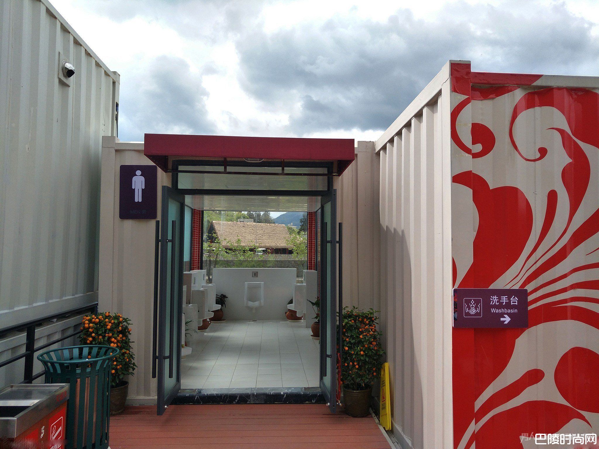 大理景区现透明厕所 大理景区现透明厕所