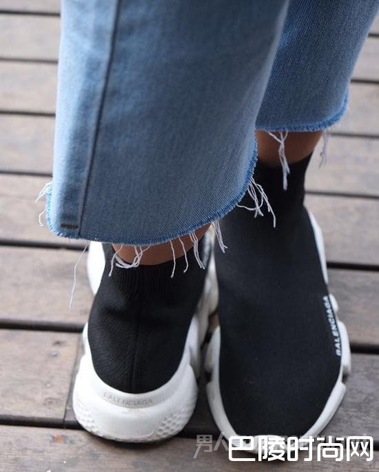 脚可以180度旋转