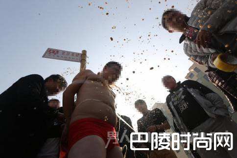 恶俗闹婚 恶俗闹婚