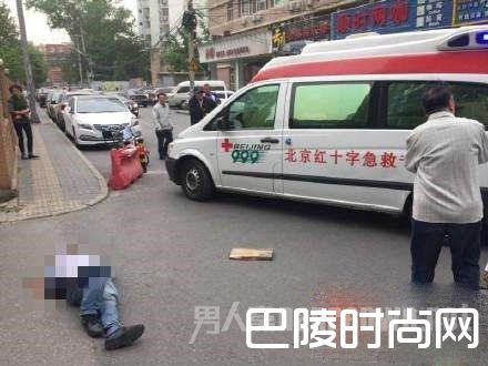 刮落坠物砸中路人