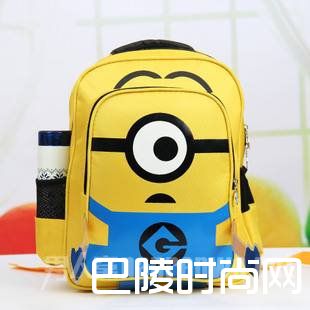 小挎包或者书包 小挎包或者书包