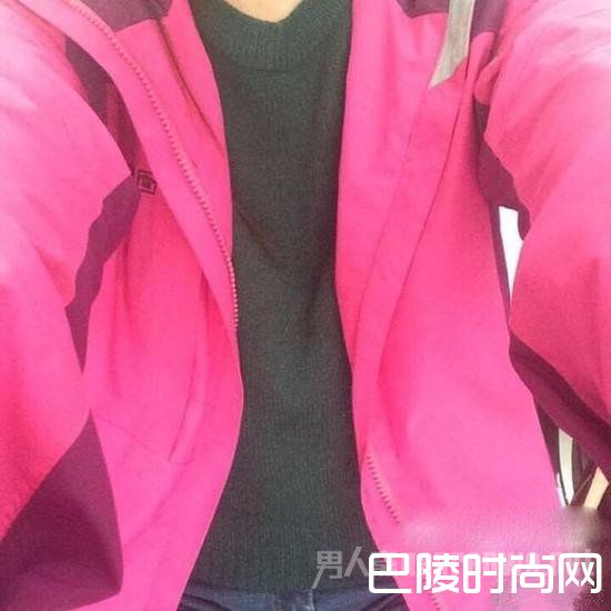 杜女士今日着装 证明自己穿着并不暴露