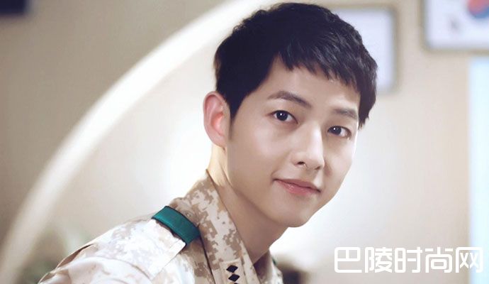 宋仲基被公主抱显娇羞