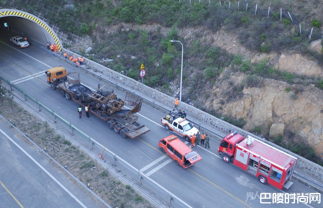河北张石高速爆燃事故