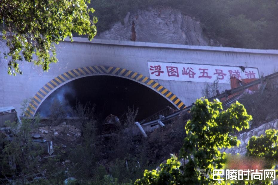 河北张石高速爆燃事故