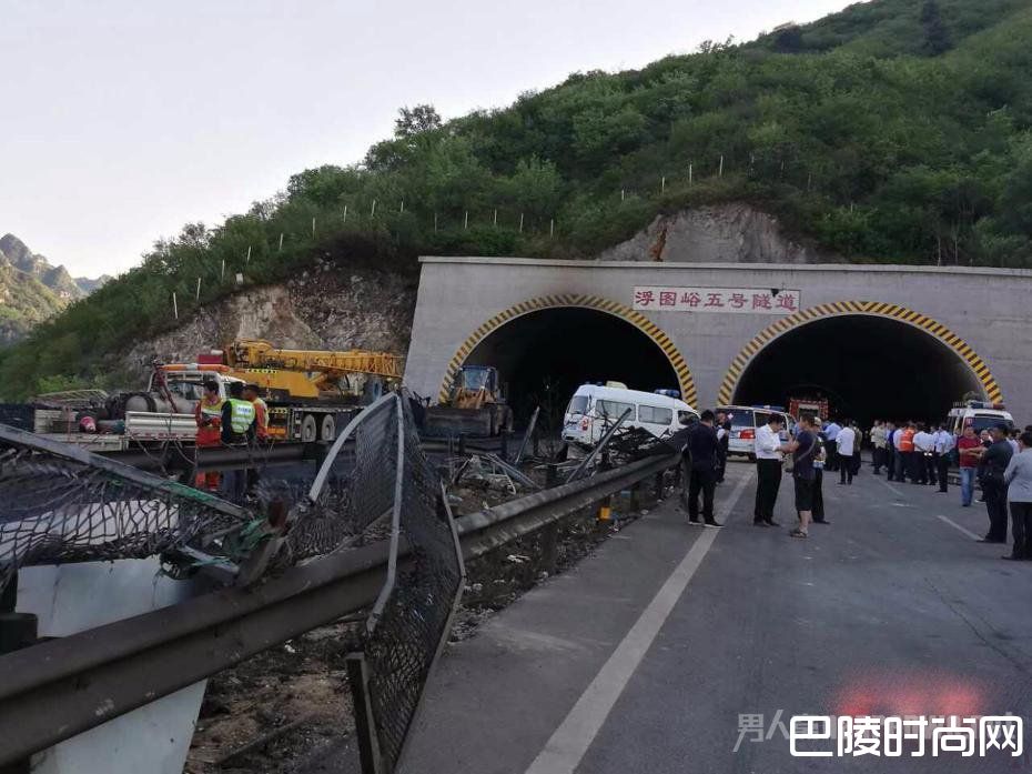 河北张石高速爆燃事故