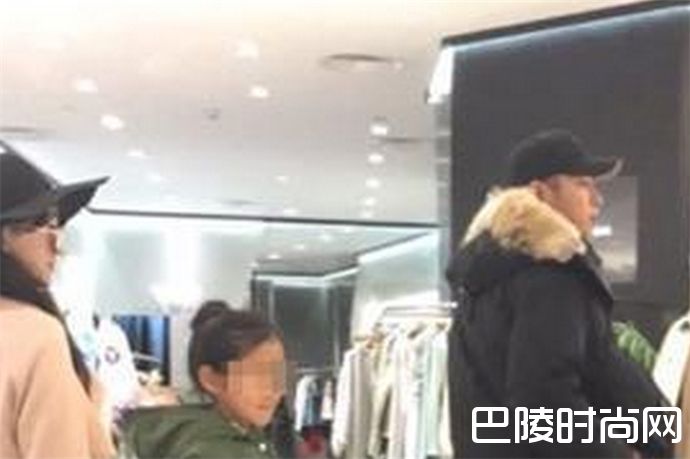 尔豪携神秘女出游