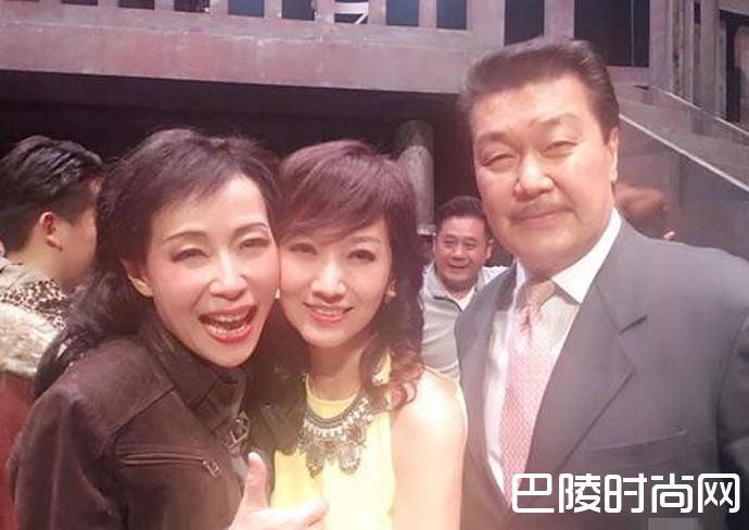 叶童赵雅芝同框美照