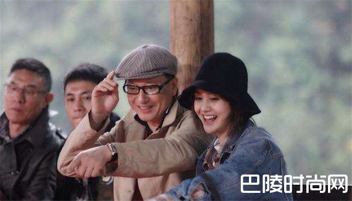 郑爽爸爸声援女儿