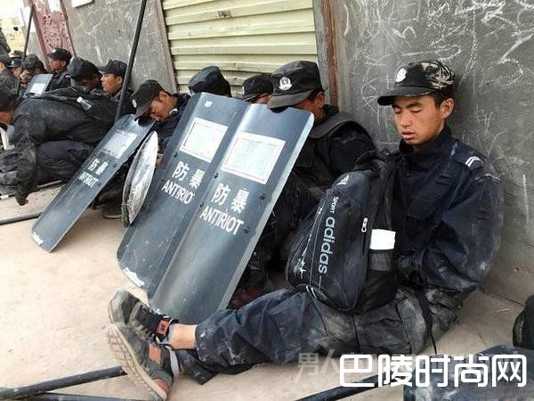 新疆警察 新疆警察