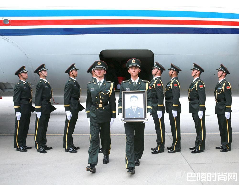 维和英雄申亮亮