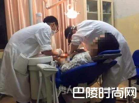 男子生殖器被套住