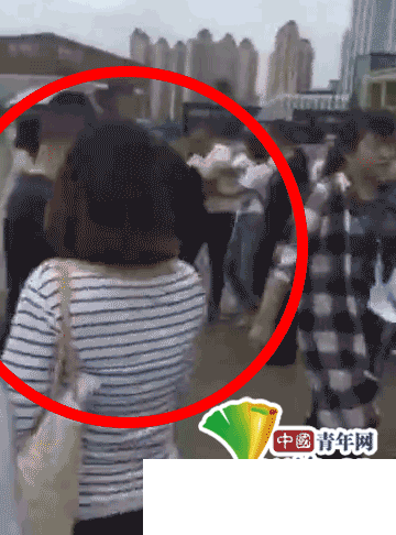 女记者被打视频 女记者被打视频