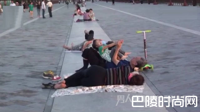 平躺丹陛桥理疗 平躺丹陛桥理疗