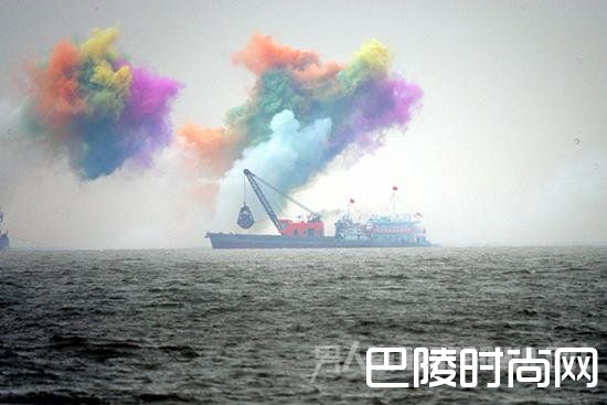 港珠澳大桥开工