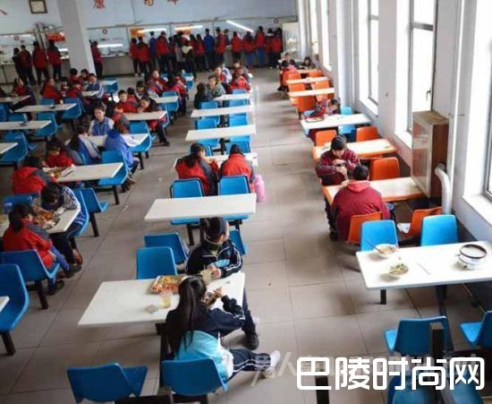 学生食堂 学生食堂