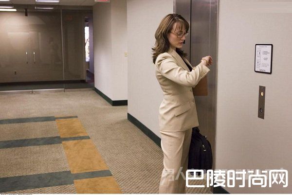 单身女生独自一人 单身女生独自一人