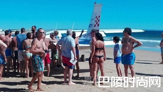 飞机迫降撞死两人