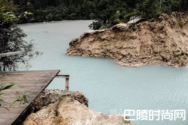 地震后的火花海