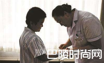 “墨水男孩”的白与黑