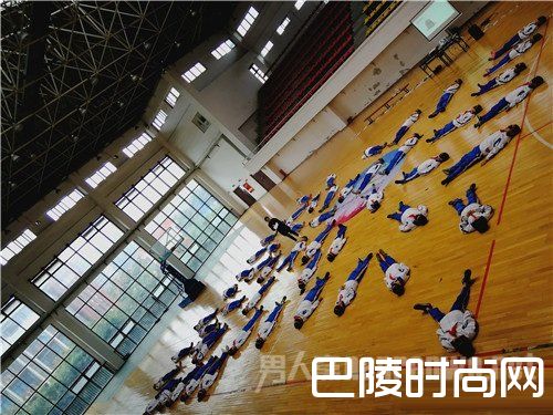 成都中学设死亡体验课