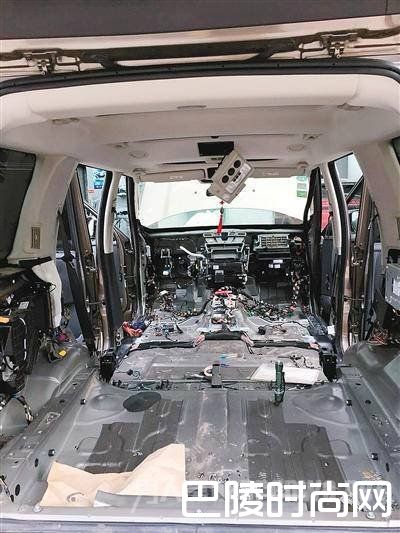 百万豪车住进老鼠 百万豪车住进老鼠