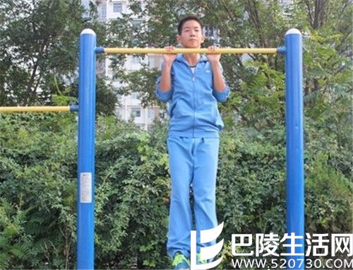 引体向上的各大技巧 做引体向上的会好处(2)