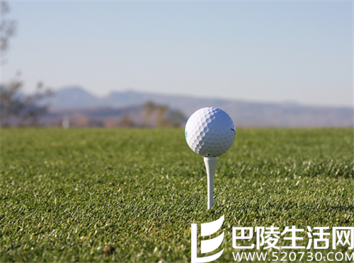 高尔夫怎么打 高尔夫的握杆技巧