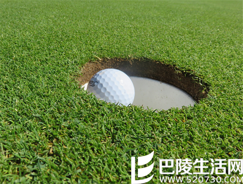 高尔夫怎么打 高尔夫的握杆技巧