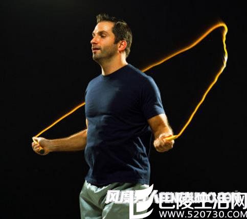 男人跳绳 男人跳绳