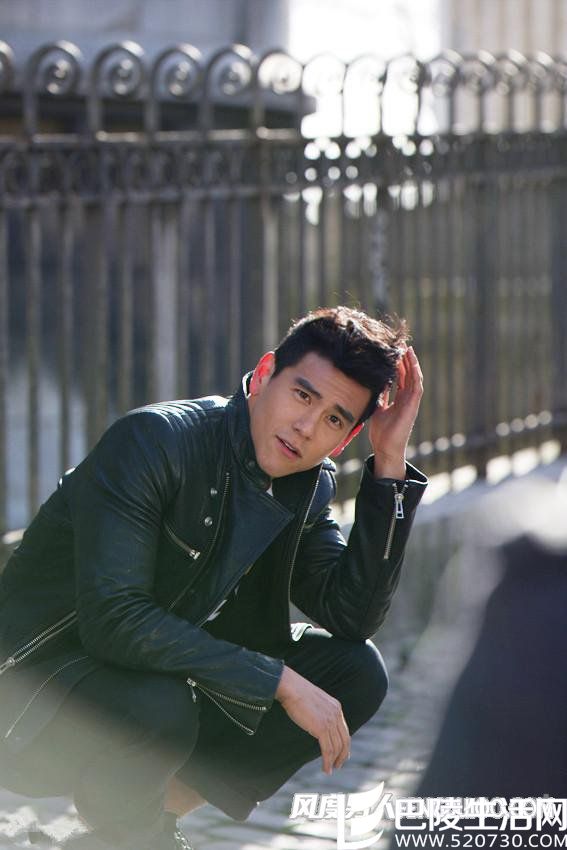 彭于晏街拍