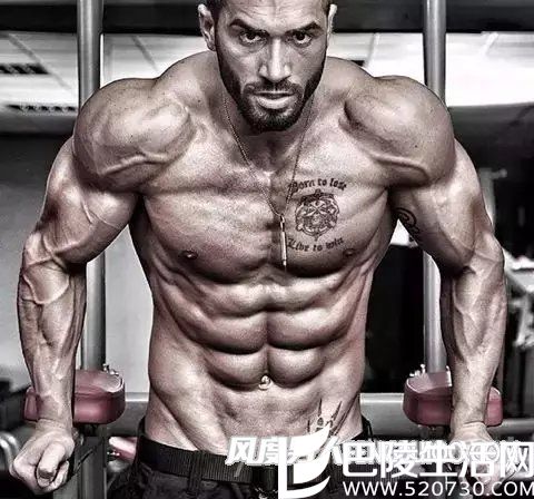 男人胸肌