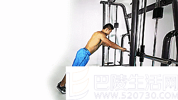 上斜俯卧撑