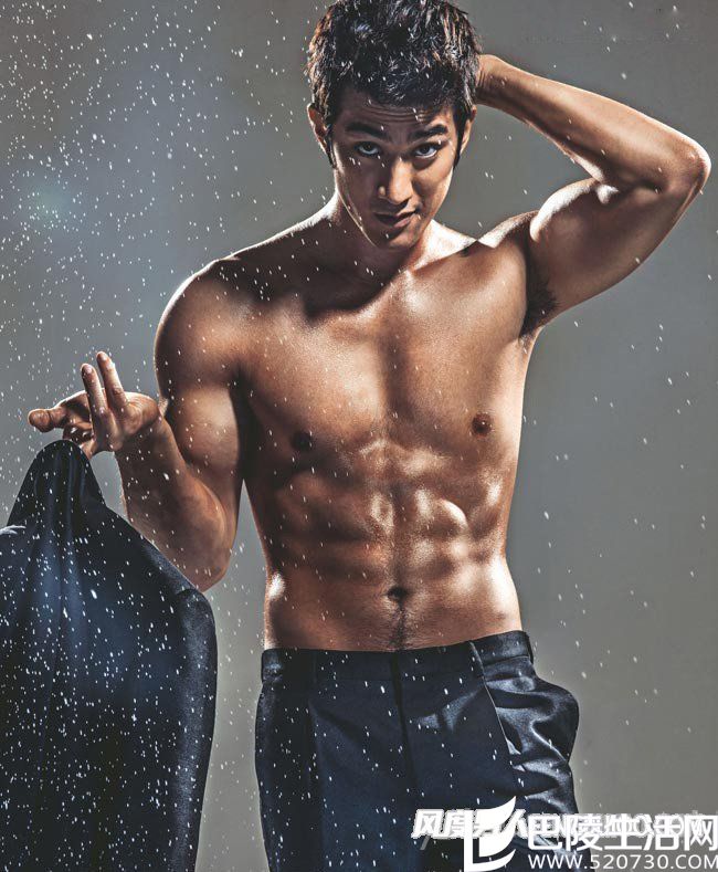 李治廷腹肌 李治廷腹肌